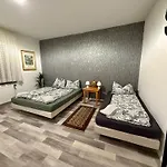 My Apartments&rooms 04 בית הארחה גלזנקירכן