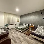 בית הארחה My Apartments&rooms 04 *