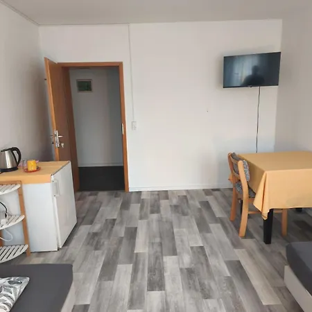 Pensionat My Apartments&rooms 04 *