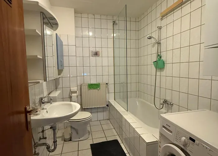 Ruhrpott & Flats 招待所 *